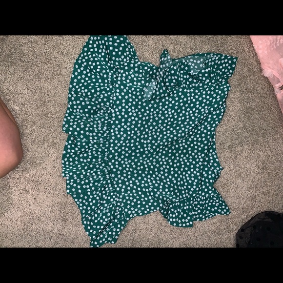 Green and white cropped blouse - Picture 3 of 3